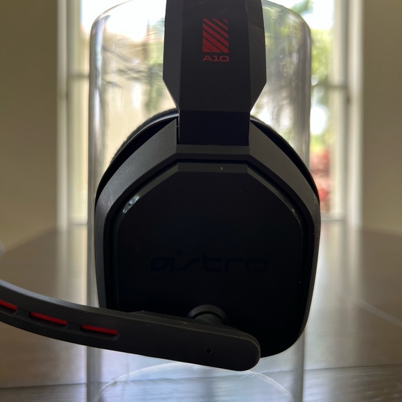 Astro A10 PC/XBOX Wired Headset - Picture 2 of 3